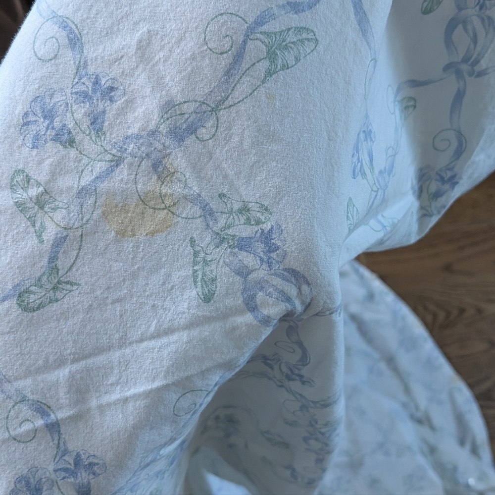 Fine Cotton Italian Full Sheet Set With Matching Duvet Cover And One Sham - Picture 6 of 10
